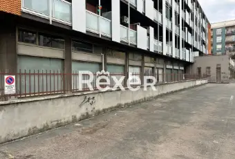 Rexer-BOLLATE-Bollate-Centro-Via-Matteotti-Negozio-attualmente-locato-mq-con-doppia-esposizione-Zonecomuni