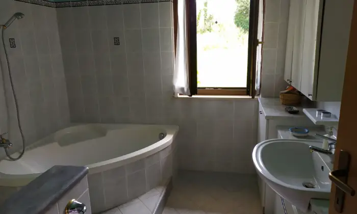 Rexer-Cerreto-Sannita-Villa-nel-verde-Bagno