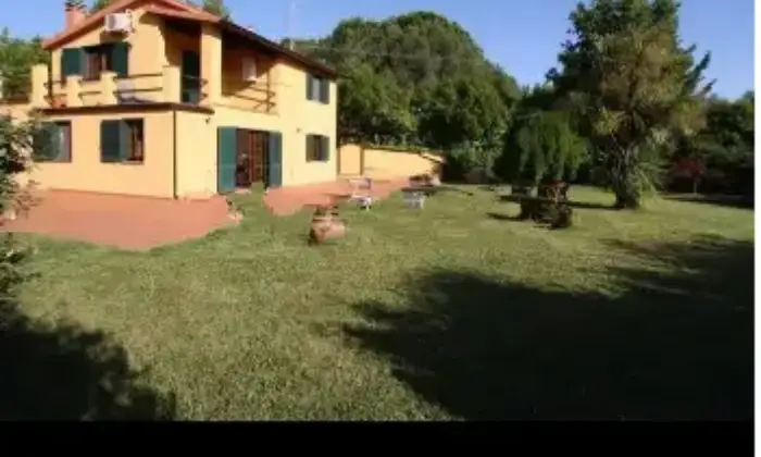 Rexer-Orbetello-Villa-in-vendita-in-via-Ilario-PortaOrbetello-Giardino