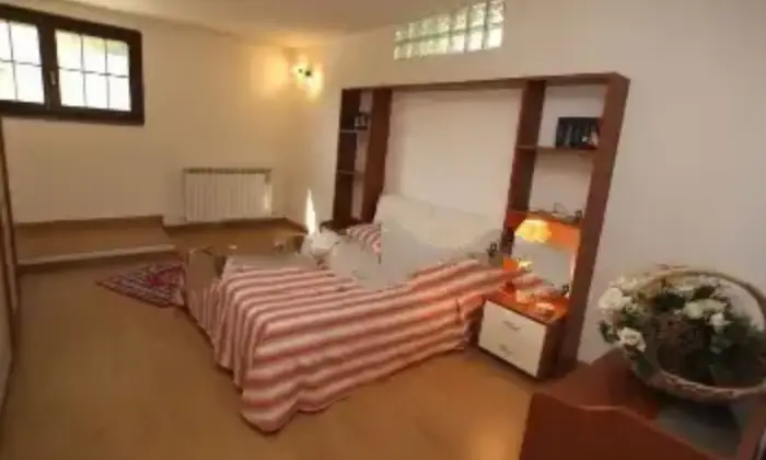Rexer-Orbetello-Villa-in-vendita-in-via-Ilario-PortaOrbetello-CameraDaLetto