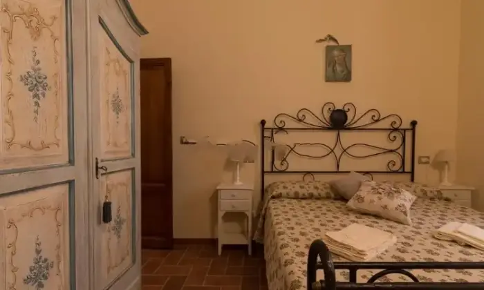 Rexer-Citt-della-Pieve-Trilocale-in-vendita-in-via-Veneto-Citt-della-Pieve-CameraDaLetto