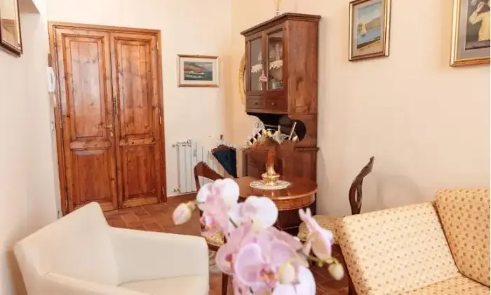 Rexer-Citt-della-Pieve-Trilocale-in-vendita-in-via-Veneto-Citt-della-Pieve-Salone