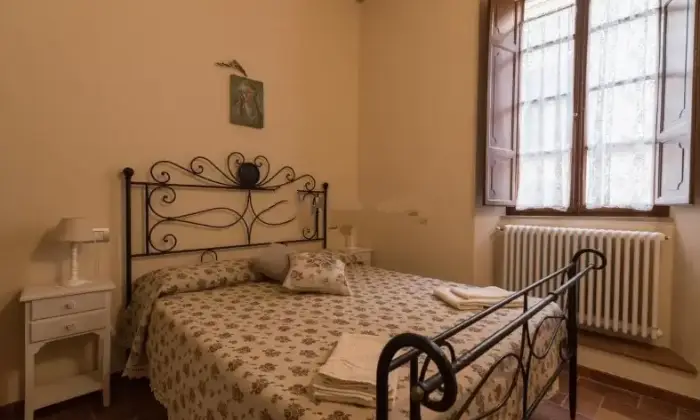 Rexer-Citt-della-Pieve-Trilocale-in-vendita-in-via-Veneto-Citt-della-Pieve-CameraDaLetto