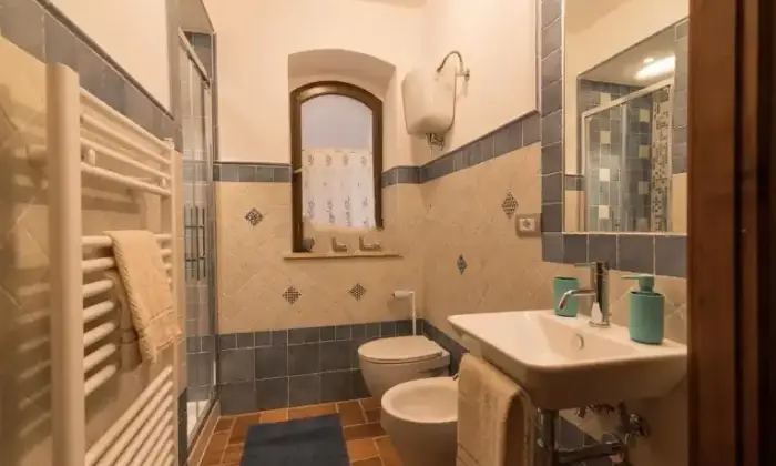 Rexer-Citt-della-Pieve-Trilocale-in-vendita-in-via-Veneto-Citt-della-Pieve-Bagno