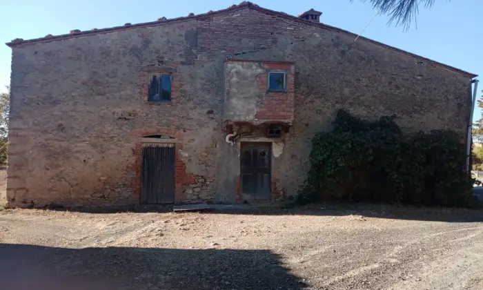 Rexer-Pomarance-Podere-in-vendita-in-via-Porta-Massetana-a-Pomarance-Altro