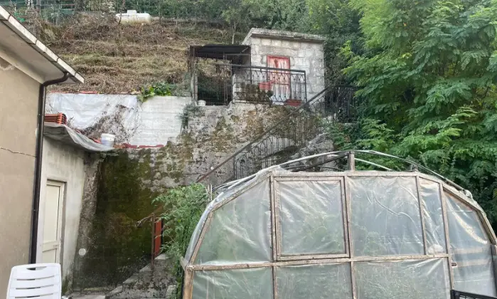 Rexer-Vallerotonda-Casa-di-paese-in-vendita-in-via-San-Antuono-Giardino