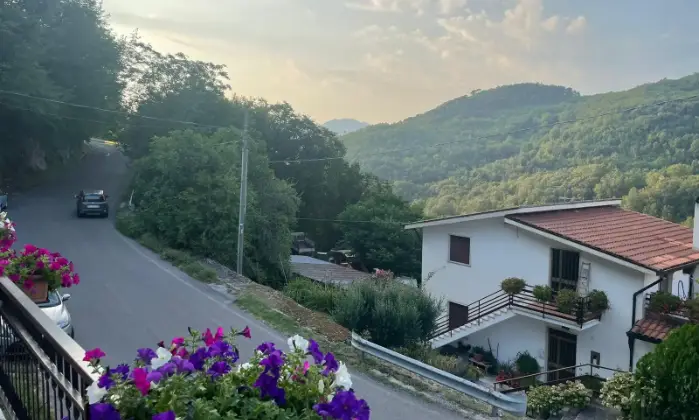 Rexer-Vallerotonda-Casa-di-paese-in-vendita-in-via-San-Antuono-Terrazzo