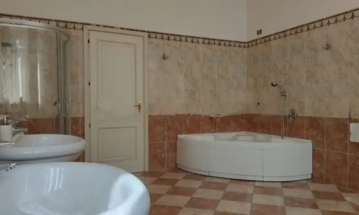 Rexer-Orio-Litta-Casa-colonica-a-Orio-Litta-Altro