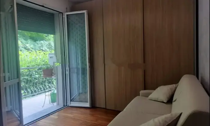 Rexer-Broni-Trilocale-quartiere-Piave-Centro-Broni-Camera-da-letto