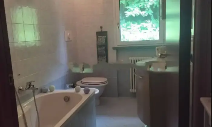 Rexer-Broni-Trilocale-quartiere-Piave-Centro-Broni-Bagno