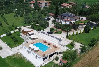 Rexer-Castiglione-del-Lago-Villa-fra-umbria-e-toscana-Giardino