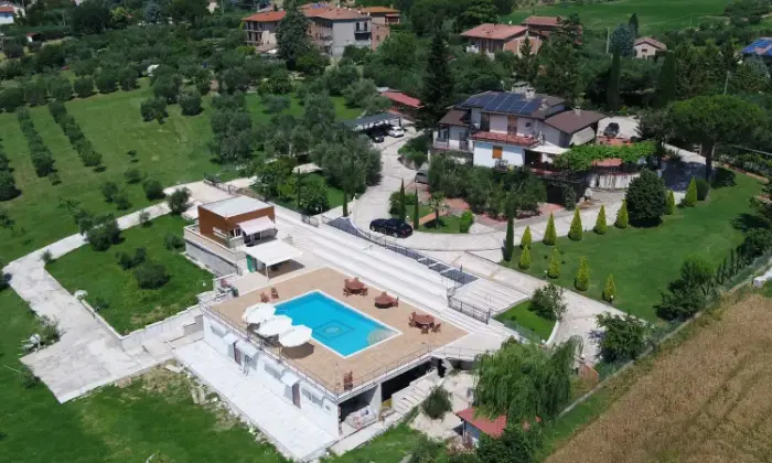 Rexer-Castiglione-del-Lago-Villa-fra-umbria-e-toscana-Giardino