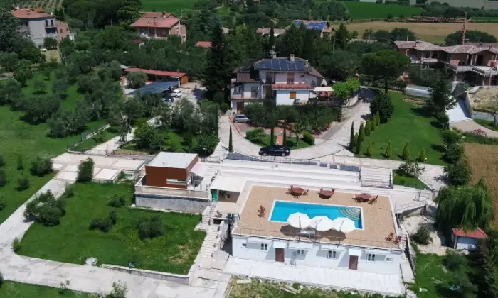 Rexer-Castiglione-del-Lago-Villa-fra-umbria-e-toscana-Giardino