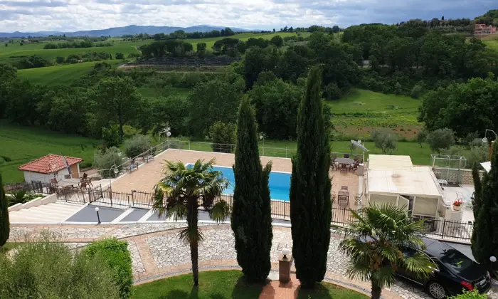 Rexer-Castiglione-del-Lago-Villa-fra-umbria-e-toscana-Giardino