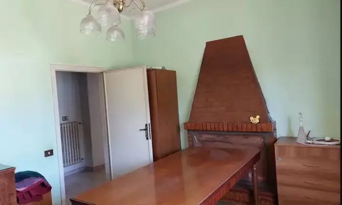Rexer-Arce-Casa-con-terreno-e-locali-Altro