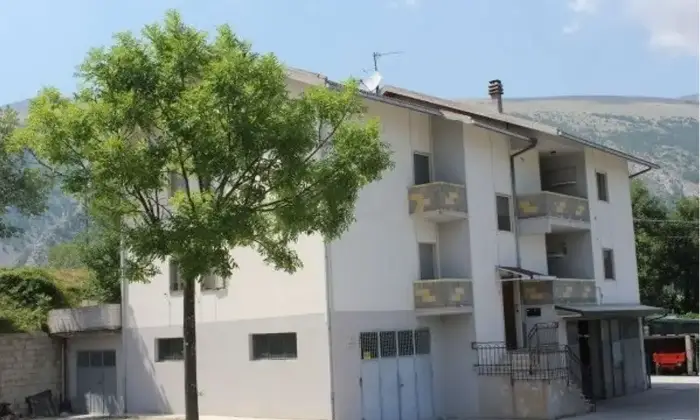 Rexer-Lettopalena-Appartamento-in-via-Camillo-Benso-di-Cavour-a-Lettopalena-Giardino