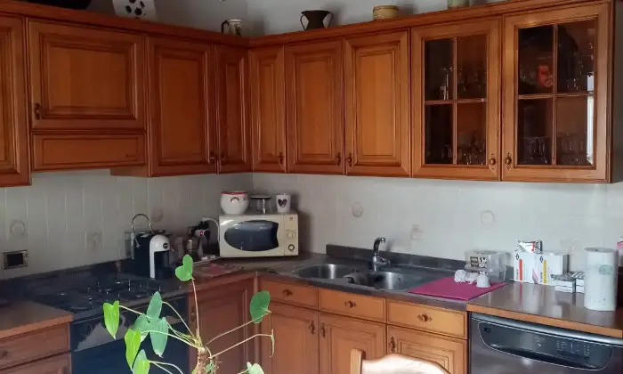 Rexer-Murlo-Vendesi-appartamento-in-via-Roma-a-Vescovado-Murlo-SI-Cucina