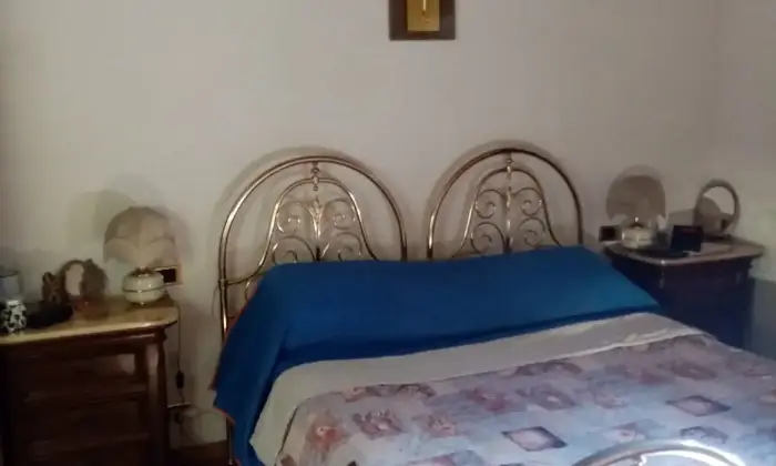Rexer-Murlo-Vendesi-appartamento-in-via-Roma-a-Vescovado-Murlo-SI-CameraDaLetto