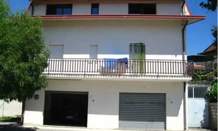 Rexer-Lettopalena-Intero-fabbricato-in-vendita-in-via-Italia-a-Lettopalena-Altro