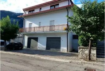 Rexer-Lettopalena-Intero-fabbricato-in-vendita-in-via-Italia-a-Lettopalena-Altro