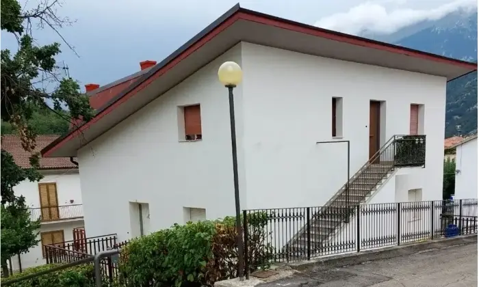 Rexer-Lettopalena-Intero-fabbricato-in-vendita-in-via-Italia-a-Lettopalena-Altro