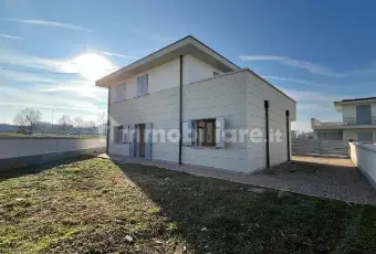 Rexer-Reggio-nellEmilia-Villa-Casa-indipendente-in-Via-Gorizia-Reggio-nellEmilia-Giardino