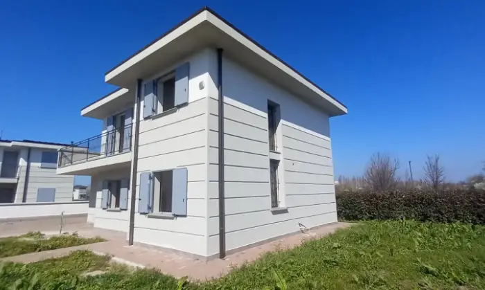 Rexer-Reggio-nellEmilia-Villa-Casa-indipendente-in-Via-Gorizia-Reggio-nellEmilia-Giardino