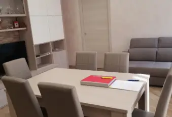 Rexer-Voghera-Appartamento-in-Via-Enrico-Gamalero-Voghera-Soggiorno