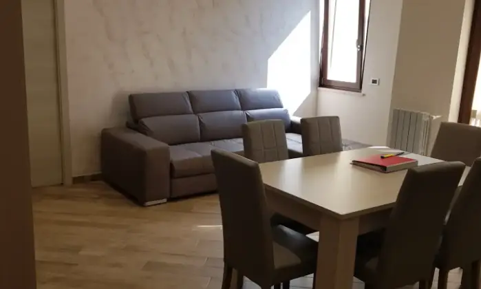 Rexer-Voghera-Appartamento-in-Via-Enrico-Gamalero-Voghera-Soggiorno