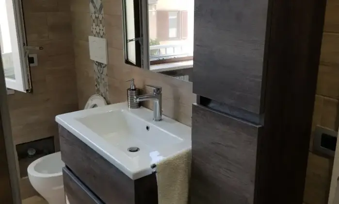 Rexer-Voghera-Appartamento-in-Via-Enrico-Gamalero-Voghera-Bagno