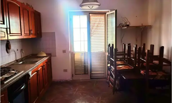 Rexer-Zungri-Quadrilocale-in-vendita-in-via-Calabria-Cucina