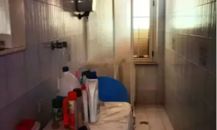 Rexer-Zungri-Quadrilocale-in-vendita-in-via-Calabria-Bagno