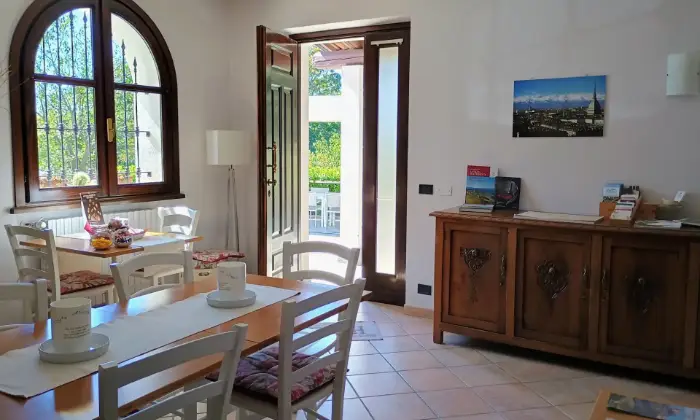 Rexer-La-Morra-Villa-con-piscina-nelle-Langhe-adibita-a-BB-Altro