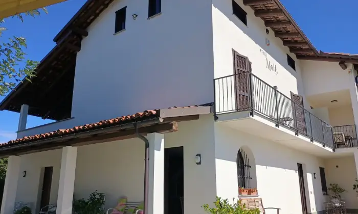 Rexer-La-Morra-Villa-con-piscina-nelle-Langhe-adibita-a-BB-Altro