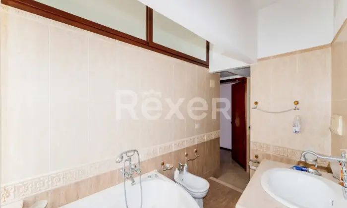 Rexer-Barcellona-Pozzo-di-Gotto-Spazioso-Appartamento-al-Primo-Piano-Altro
