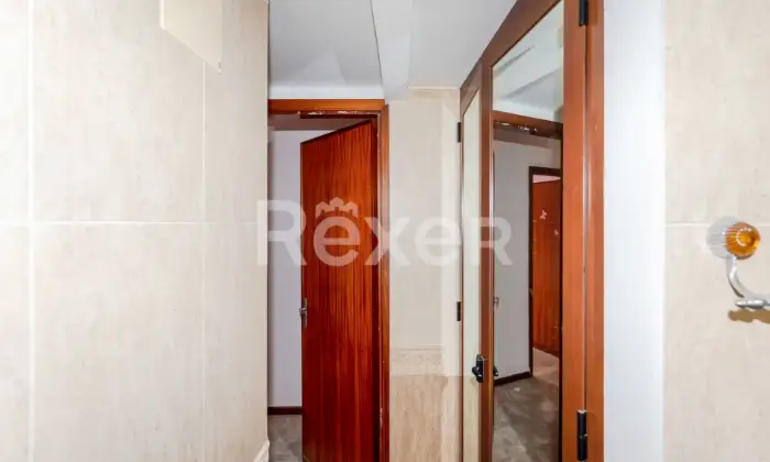 Rexer-Barcellona-Pozzo-di-Gotto-Spazioso-Appartamento-al-Primo-Piano-Altro