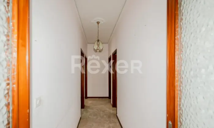 Rexer-Barcellona-Pozzo-di-Gotto-Spazioso-Appartamento-al-Primo-Piano-Altro