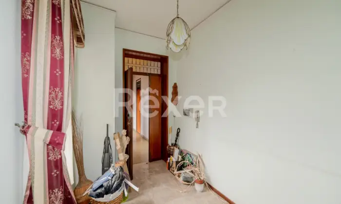 Rexer-Barcellona-Pozzo-di-Gotto-Spazioso-Appartamento-al-Primo-Piano-Altro