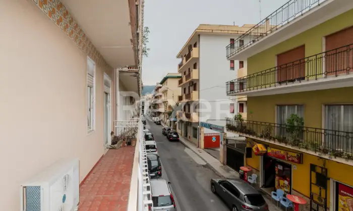 Rexer-Barcellona-Pozzo-di-Gotto-Spazioso-Appartamento-al-Primo-Piano-Altro