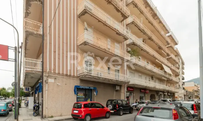 Rexer-Barcellona-Pozzo-di-Gotto-Spazioso-Appartamento-al-Primo-Piano-Altro