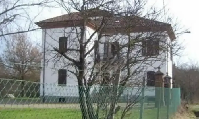 Rexer-Rivalta-Bormida-Villa-bifamiliare-in-regione-Vergini-a-Rivalta-Bormida-Giardino