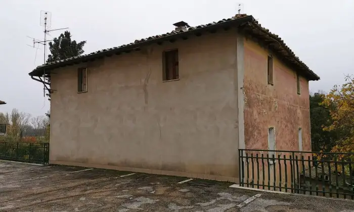 Rexer-Torgiano-Rustico-in-vendita-in-via-via-Erasmo-Trascurati-a-Torgiano-Terrazzo