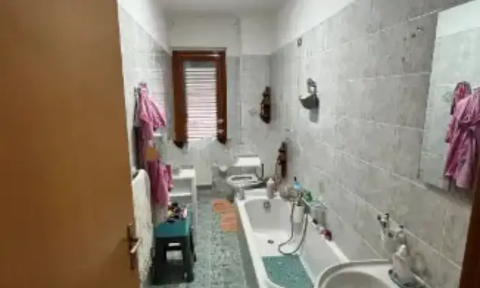 Rexer-Palazzolo-Acreide-Appartamento-in-vendita-in-via-Archiloco-Palazzolo-Acreide-Bagno