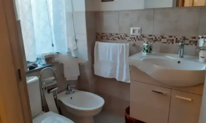 Rexer-Catania-Appartamento-in-Via-Adelia-Catania-Bagno