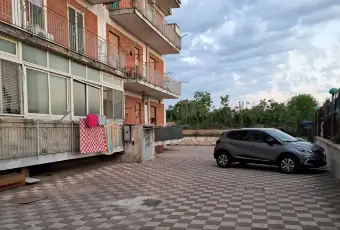 Rexer-Caivano-Intero-stabile-in-vendita-in-via-Appia-a-Pascarola-Caivano-Terrazzo