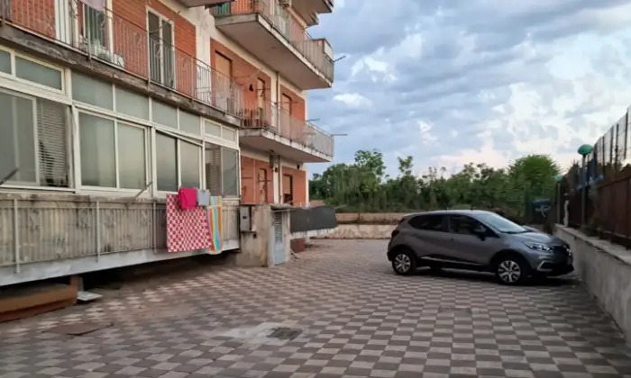 Rexer-Caivano-Intero-stabile-in-vendita-in-via-Appia-a-Pascarola-Caivano-Terrazzo