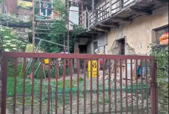 Rexer-BrovelloCarpugnino-Casa-con-giardino-e-cascina-terreno-Terrazzo