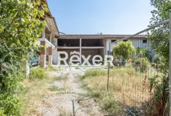 Rexer-BRESCIA-Porzione-di-cascina-Giardino