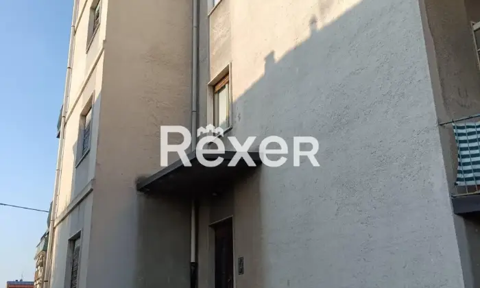 Rexer-SOVICO-Bilocale-attualmente-locato-con-possibilit-di-acquisto-box-auto-Altro