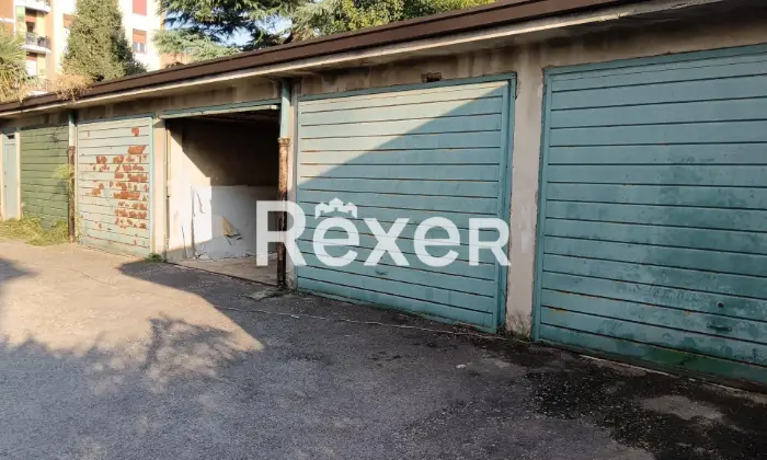 Rexer-SOVICO-Bilocale-attualmente-locato-con-possibilit-di-acquisto-box-auto-Giardino
